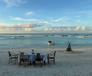 romantic beach dinner